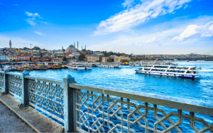 Pont de Galata Istanbul Tourisme médical avec greffe de cheveux Shift à Istanbul Turquie